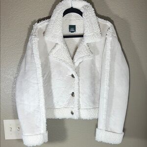 NWOT Wild Fable Cream Sherpa Jacket Faux Suede & Fur L